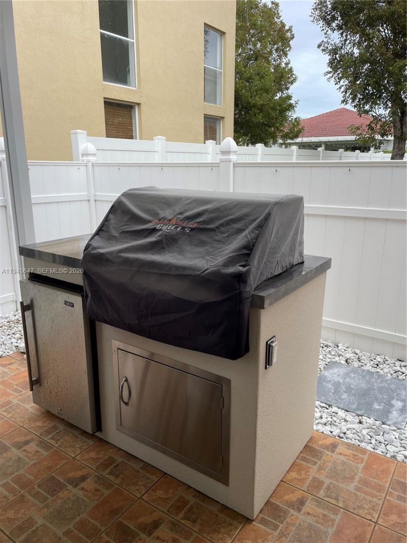 3725 NE 11th St, Homestead, FL 33033 Photo