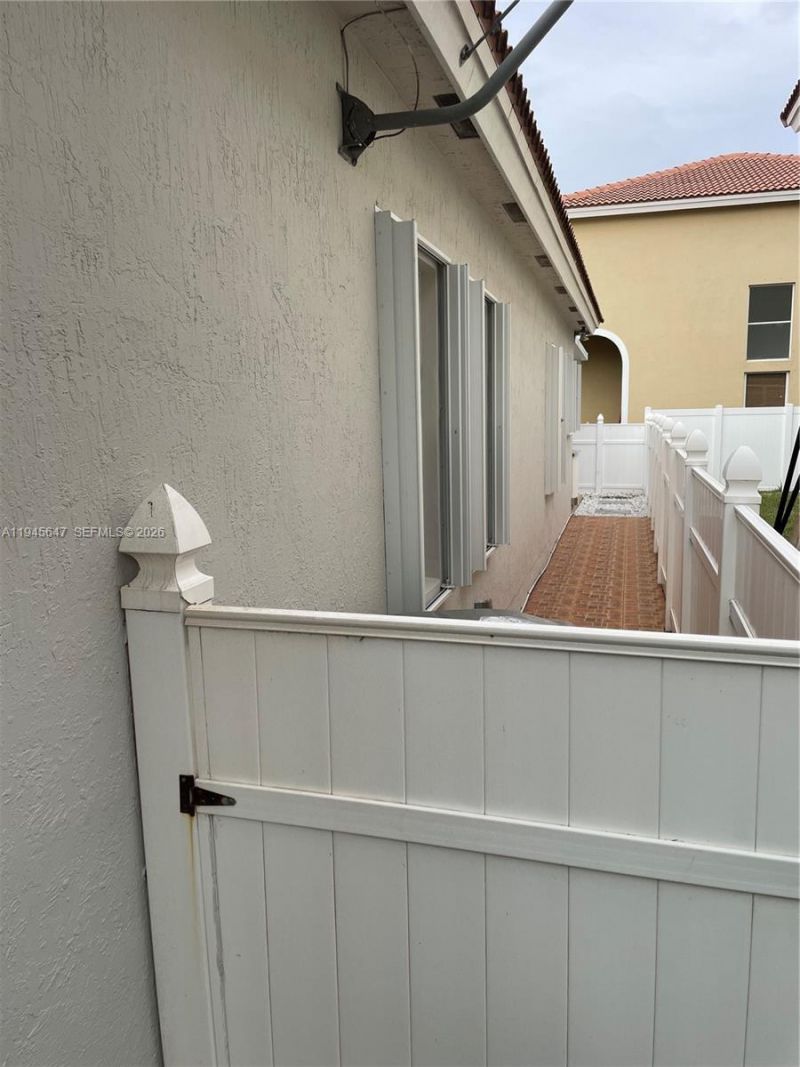 3725 NE 11th St, Homestead, FL 33033 Photo