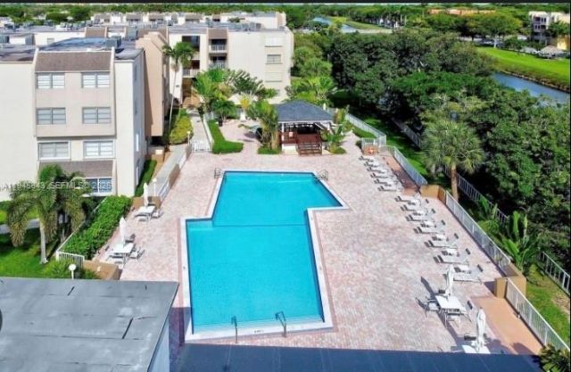 7743 SW 86th St, Unit D-129, Miami, FL 33143 Photo