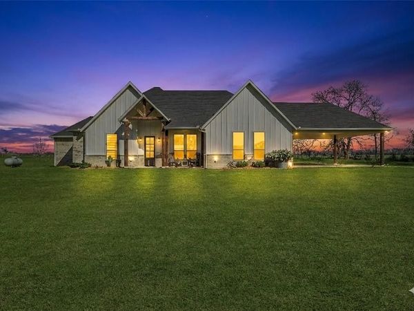 939 Graham Grove Road, Collinsville, TX 76233