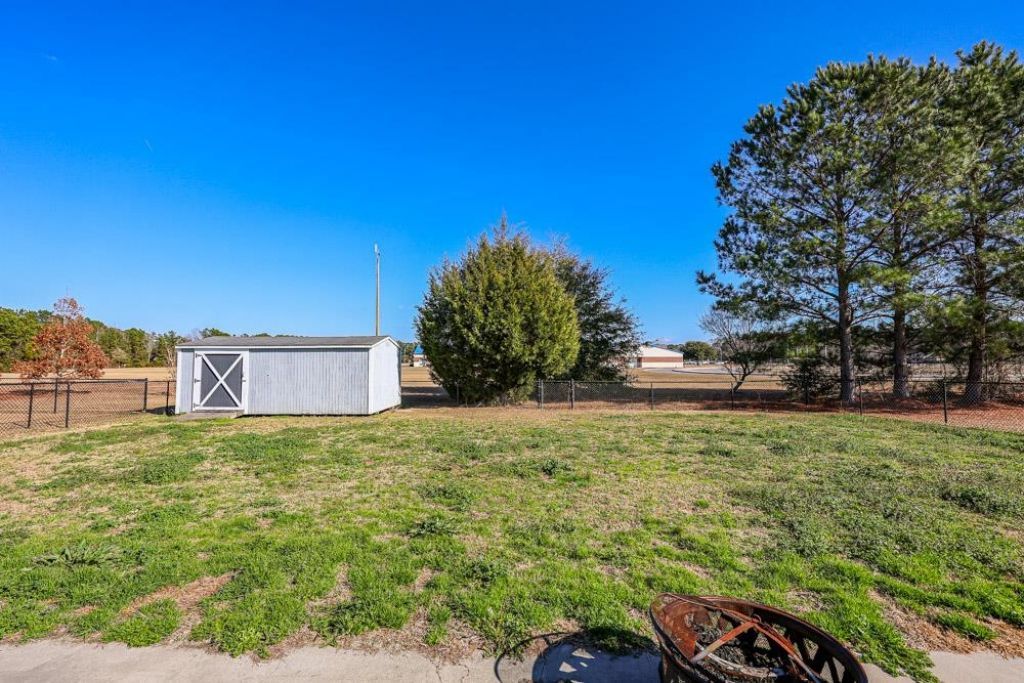 132 Blue Jacket Dr. Photo 36