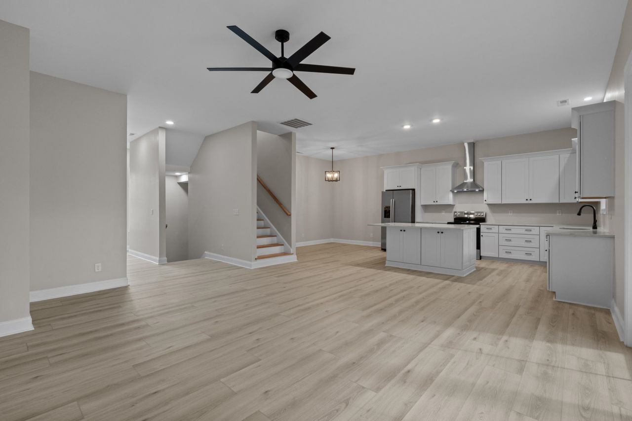 191 Carlisle Way Photo 15