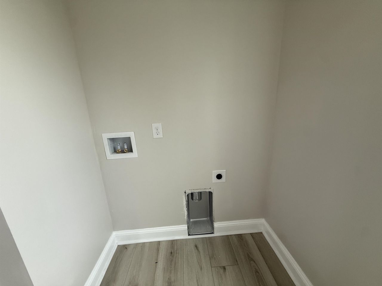 191 Carlisle Way Photo 25