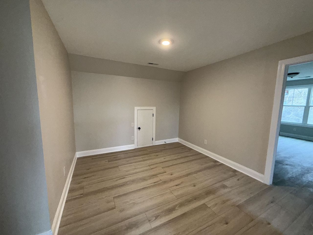 191 Carlisle Way Photo 33