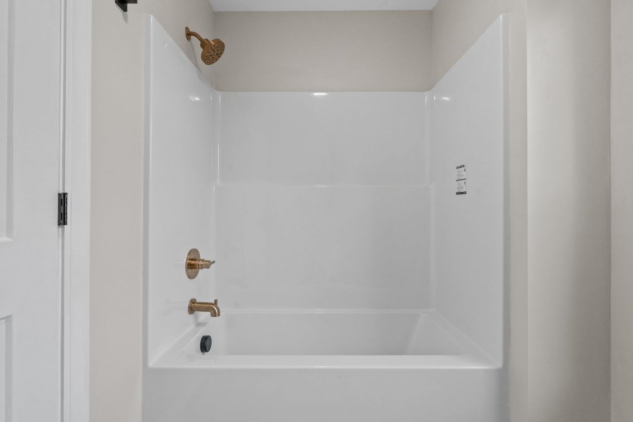 191 Carlisle Way Photo 36