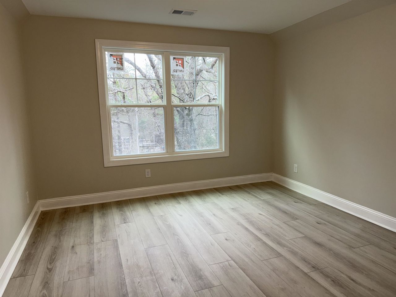 191 Carlisle Way Photo 38