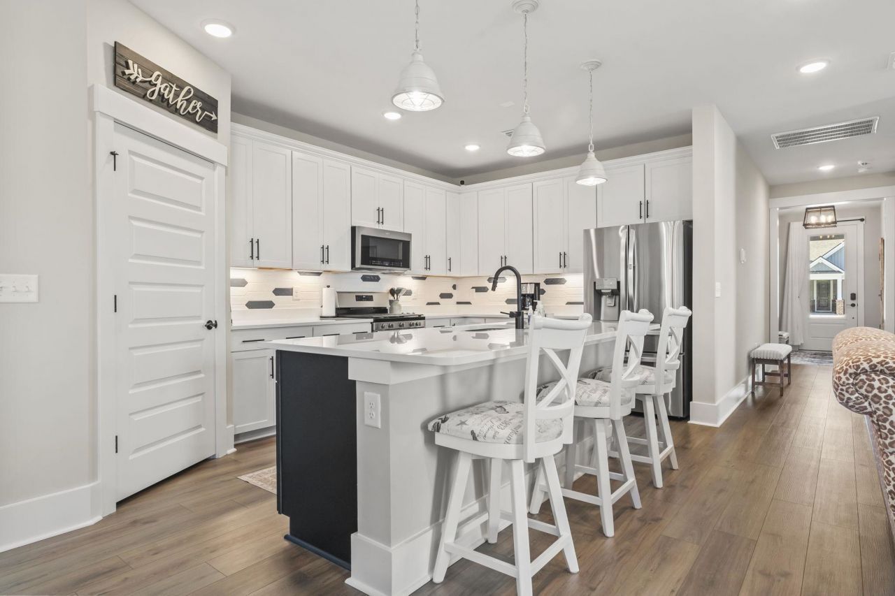 1229 Winding Creek Way Photo 11