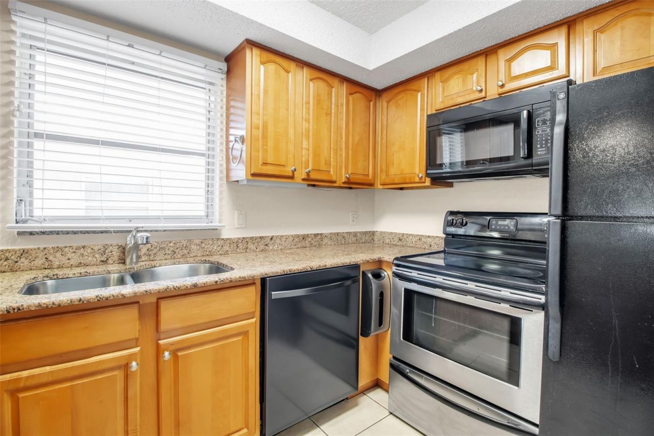 960 La Costa Circle, Unit 2, Sarasota, FL 34237 Photo