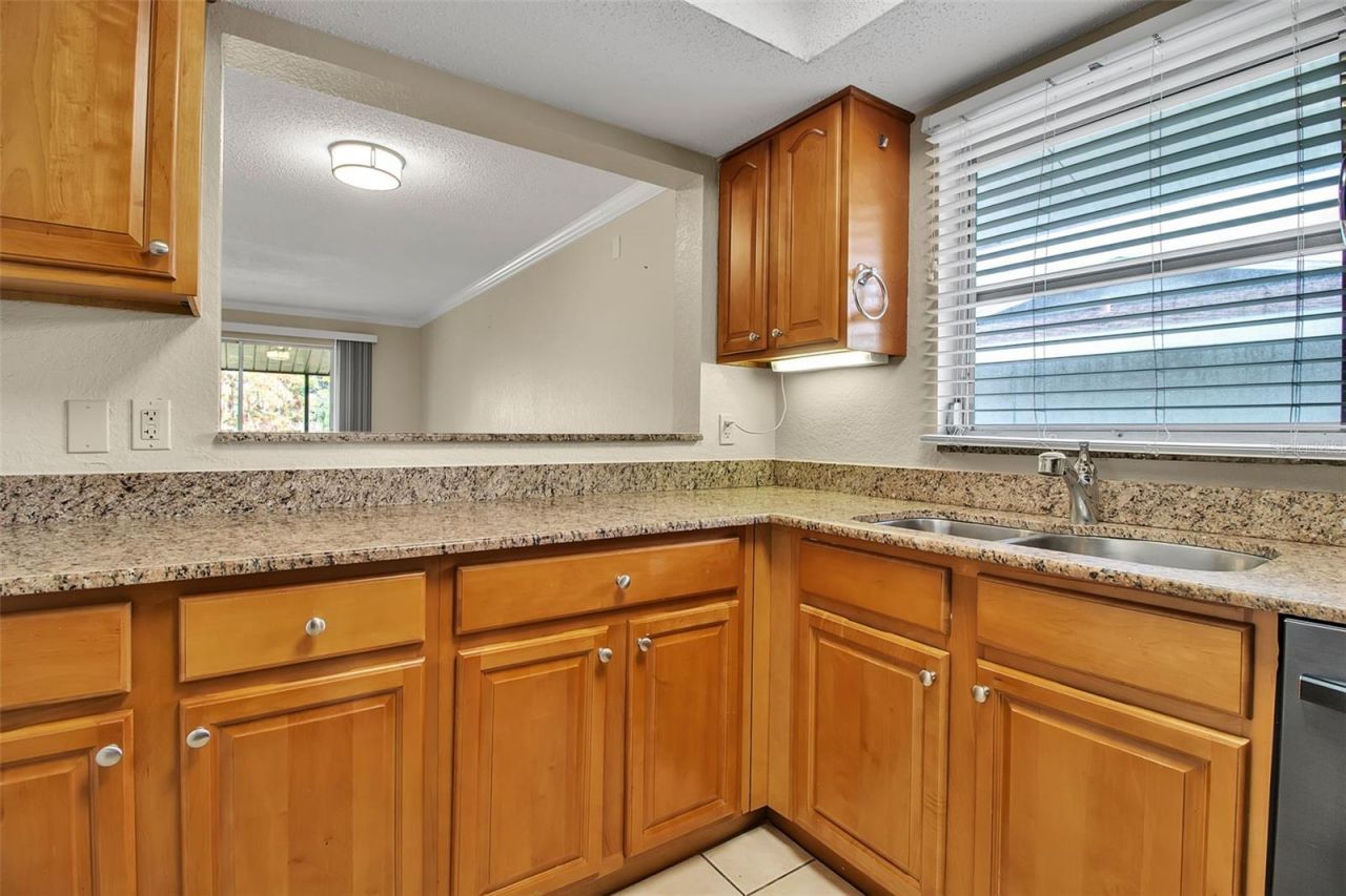 960 La Costa Circle, Unit 2, Sarasota, FL 34237 Photo