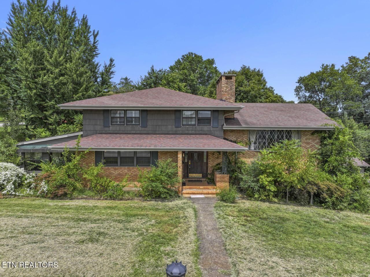 212 W Central Ave, Sweetwater, TN 37874 Main Photo
