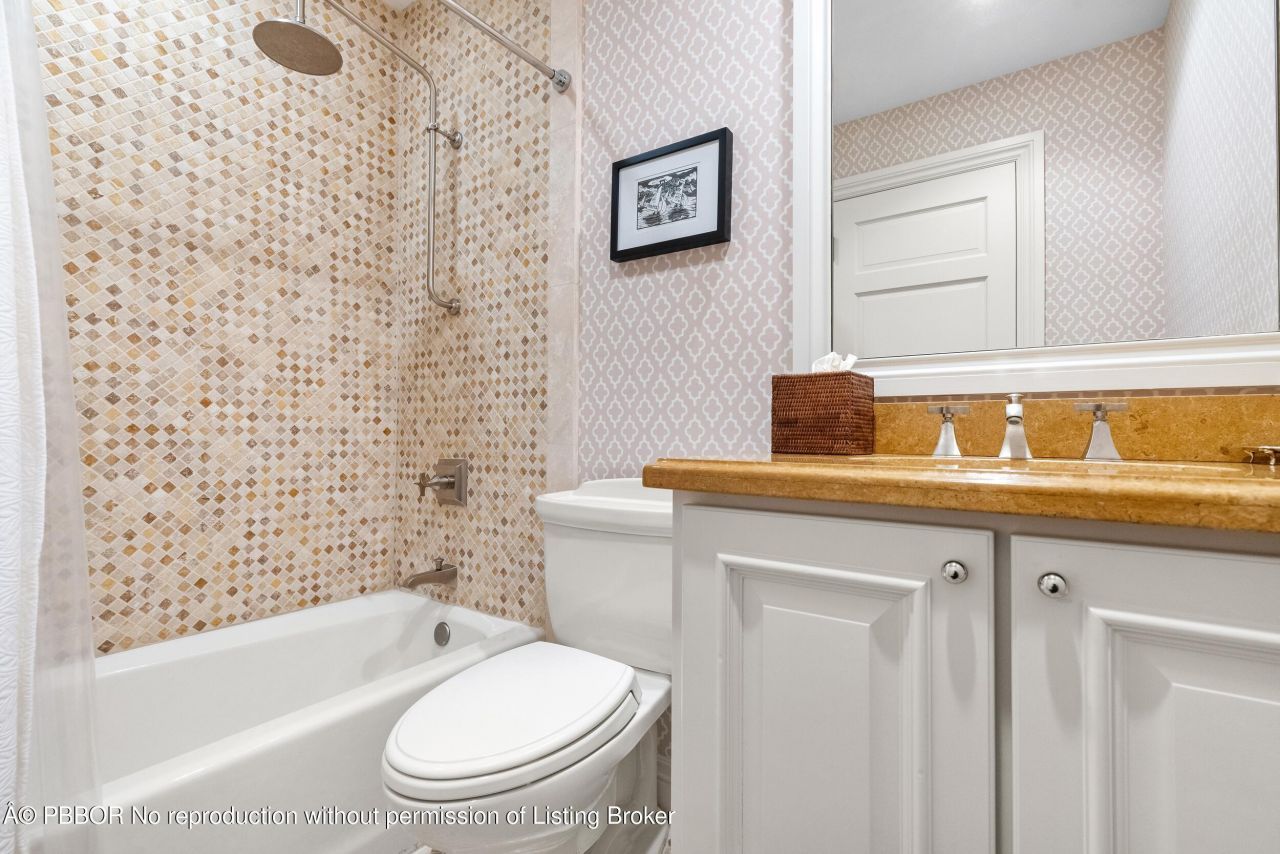 9 Via Vizcaya, Palm Beach, FL 33480 Photo