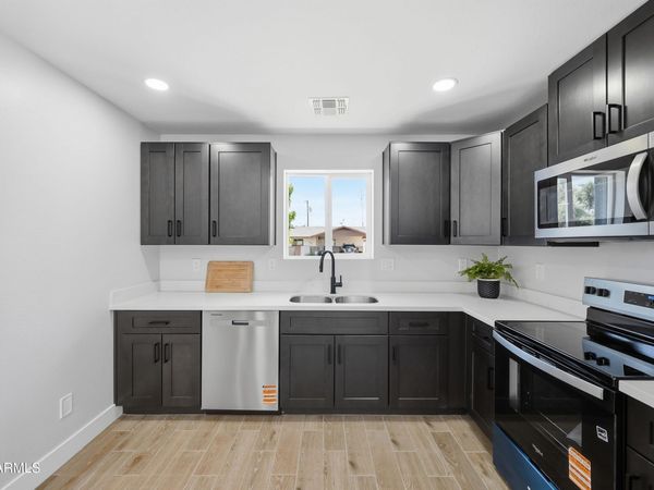 454 S Pioneer, Mesa, AZ 85204