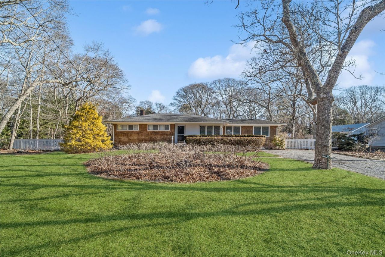 58 Old Depot, Quogue, NY 11959 Main Photo