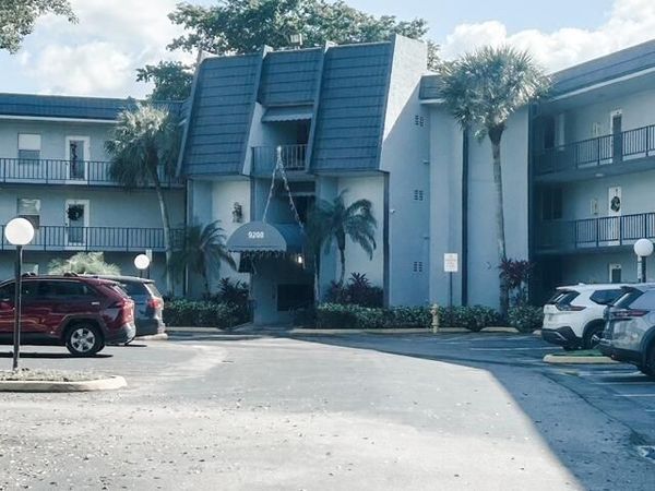 9200 Lime Bay Boulevard, Unit 312, Tamarac, FL 33321