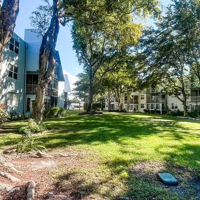 9200 Lime Bay Boulevard, Unit 312, Tamarac, FL 33321 Photo