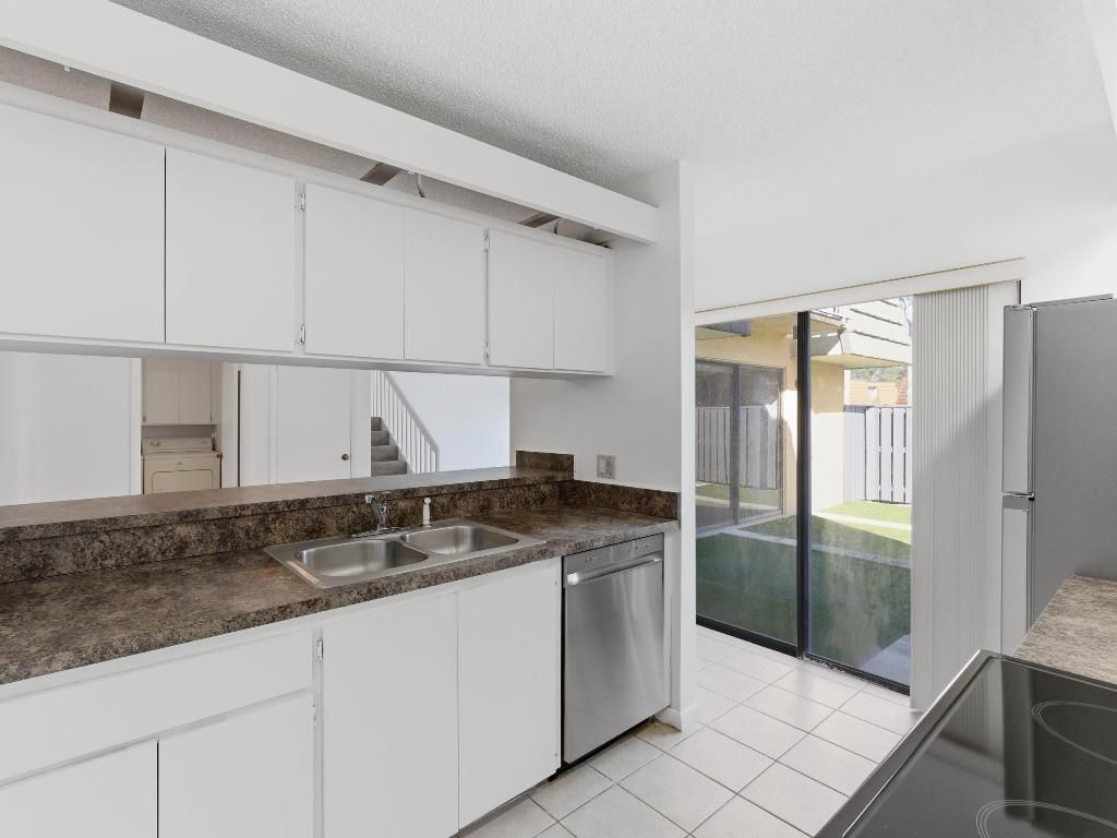 4112 41st Way, West Palm Beach, FL 33407 Photo