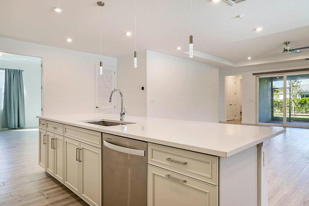 9833 SW Isabelline Drive, Port Saint Lucie, FL 34987 Photo