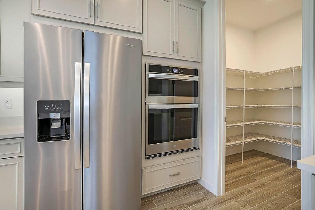 9833 SW Isabelline Drive, Port Saint Lucie, FL 34987 Photo