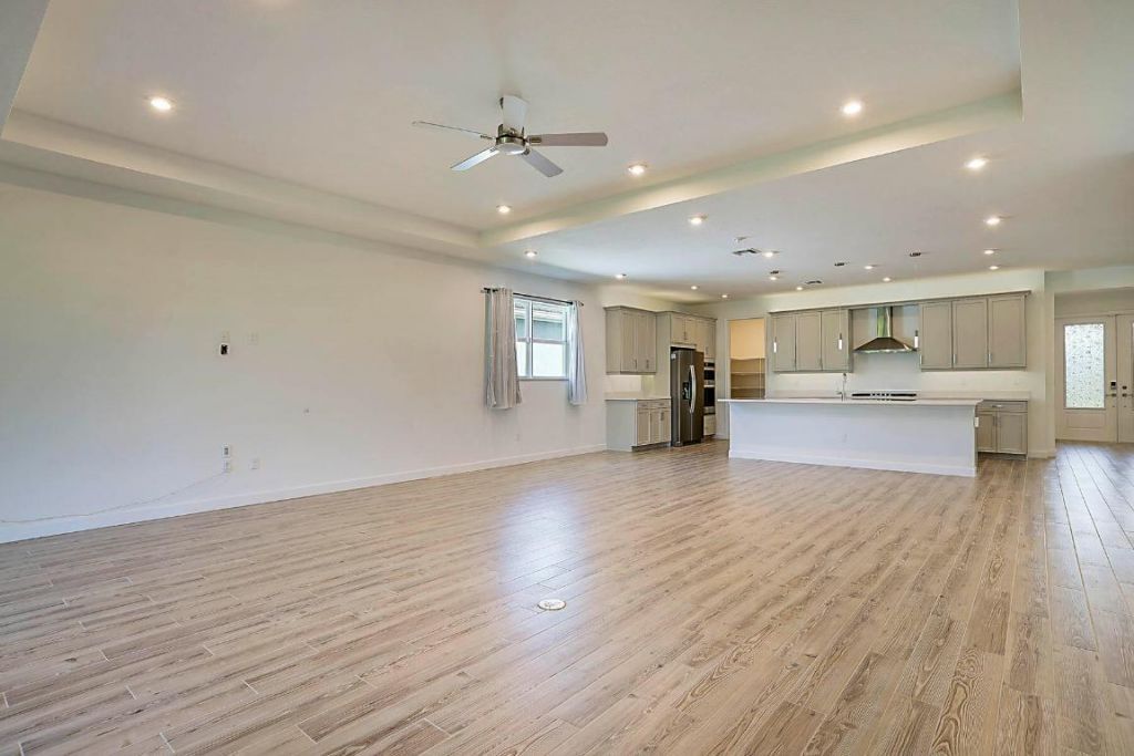 9833 SW Isabelline Drive, Port Saint Lucie, FL 34987 Photo