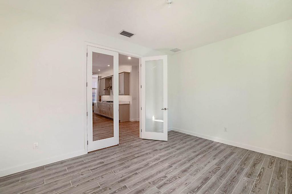 9833 SW Isabelline Drive, Port Saint Lucie, FL 34987 Photo