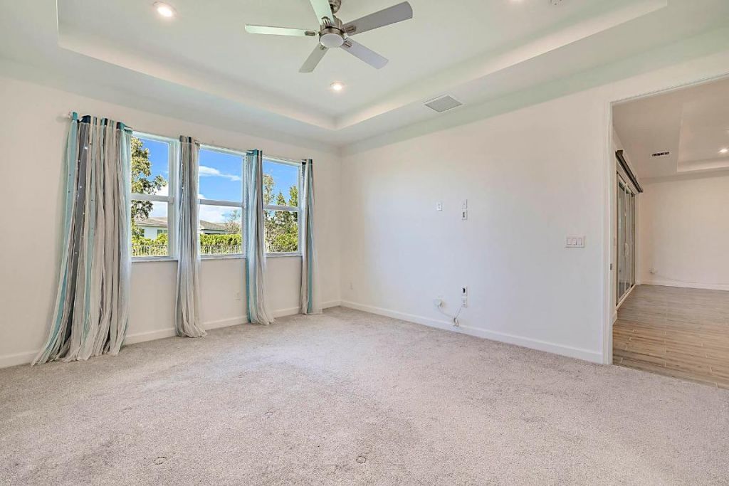 9833 SW Isabelline Drive, Port Saint Lucie, FL 34987 Photo