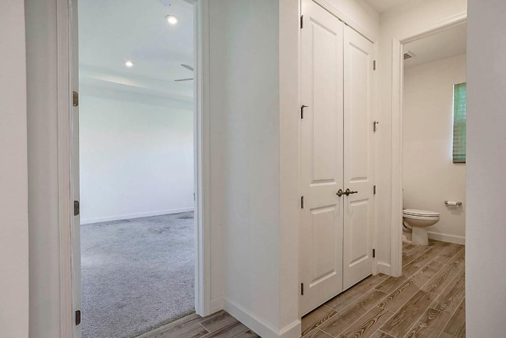 9833 SW Isabelline Drive, Port Saint Lucie, FL 34987 Photo