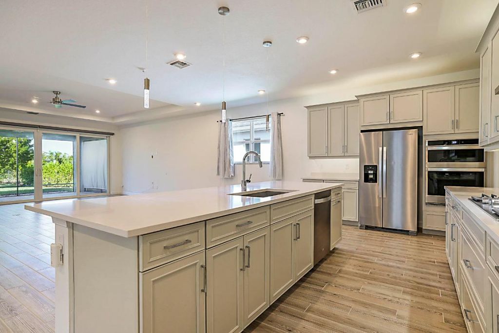 9833 SW Isabelline Drive, Port Saint Lucie, FL 34987 Photo