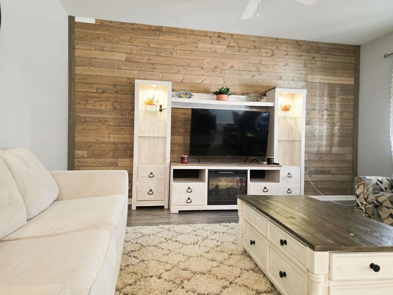 212 Legends Village Dr. Photo 19