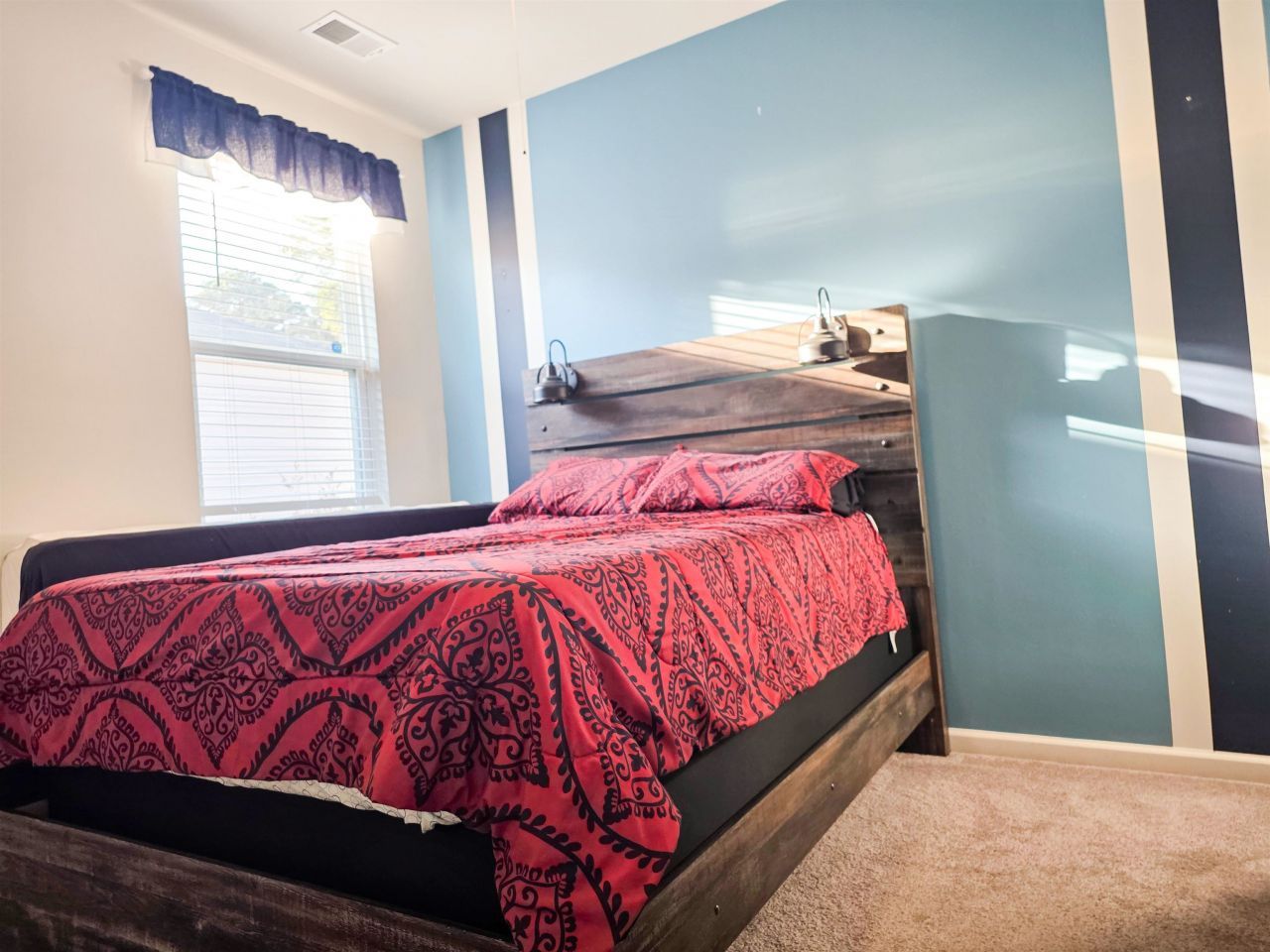 212 Legends Village Dr. Photo 8