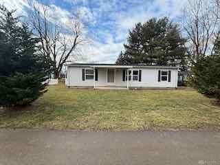 385 Grant Street Harveysburg, OH 45032