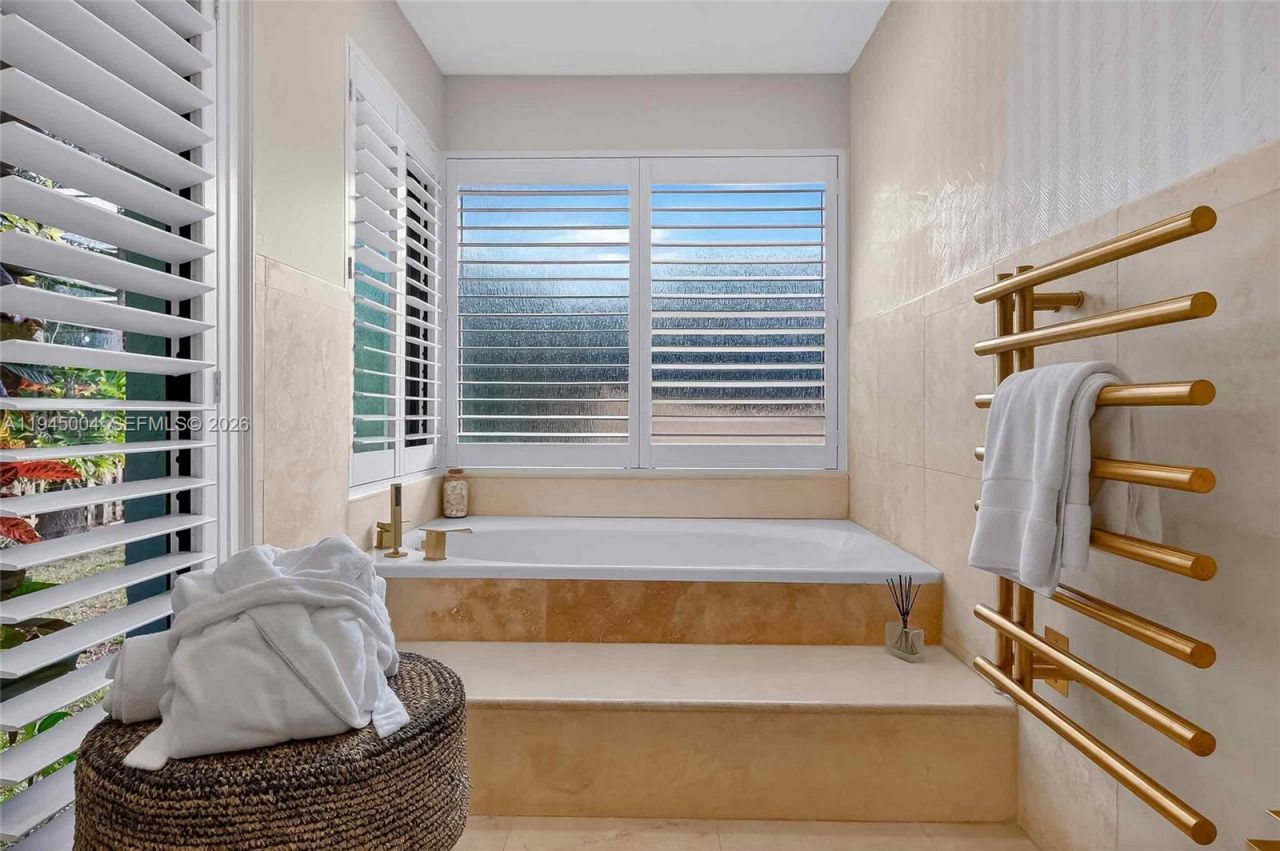 13945 Cartee Rd, Palmetto Bay, FL 33158 Photo