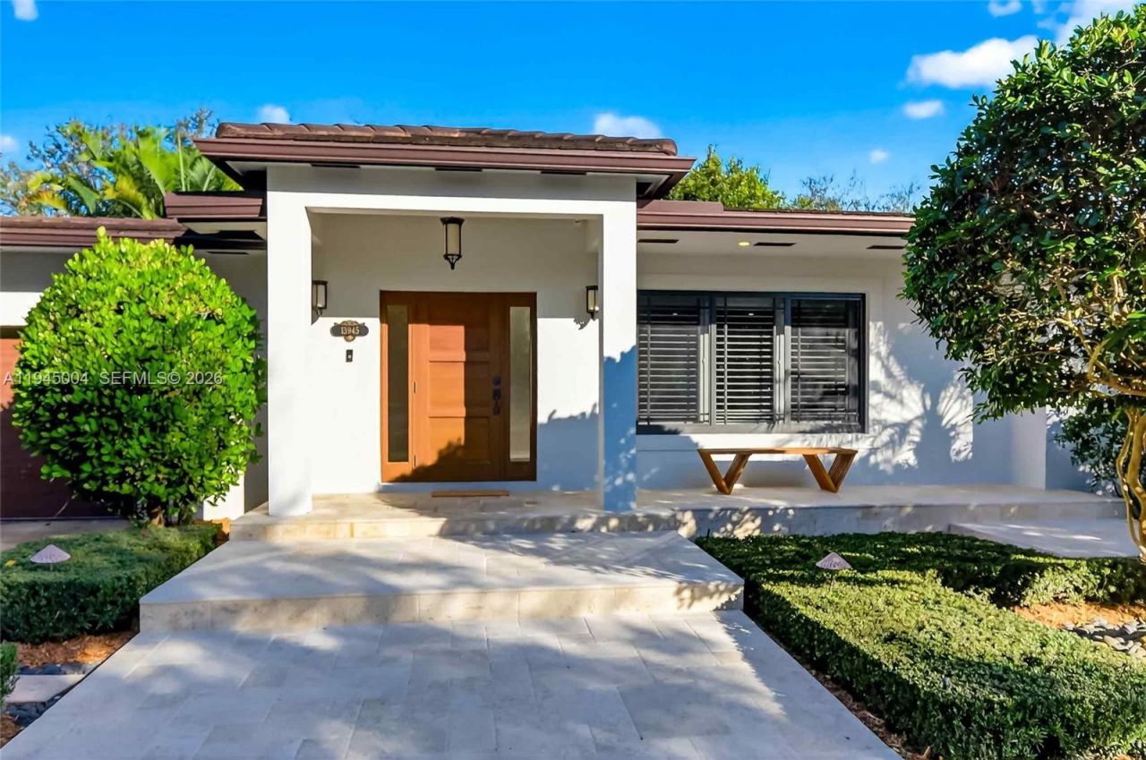 13945 Cartee Rd, Palmetto Bay, FL 33158 Photo