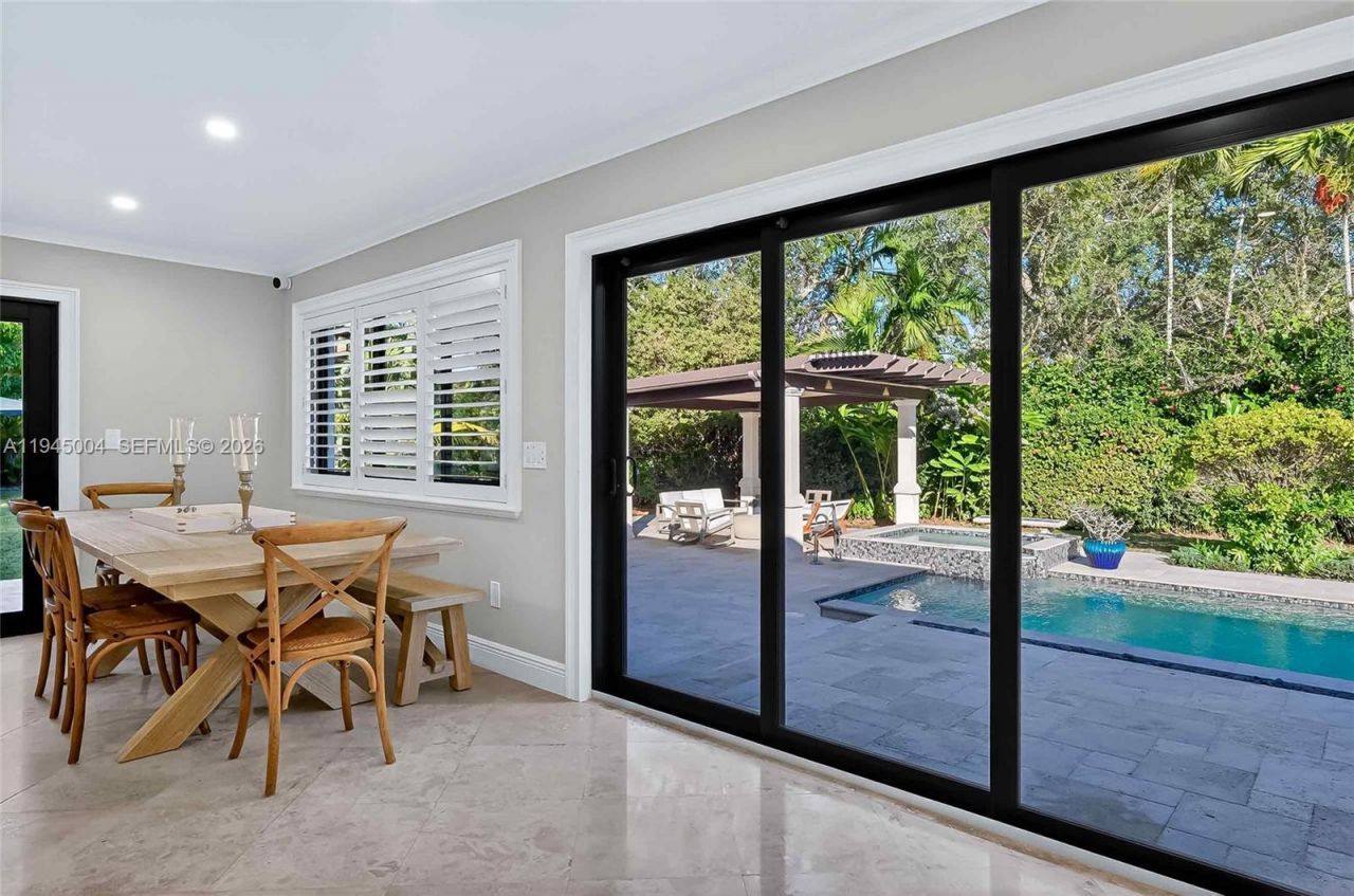 13945 Cartee Rd, Palmetto Bay, FL 33158 Photo