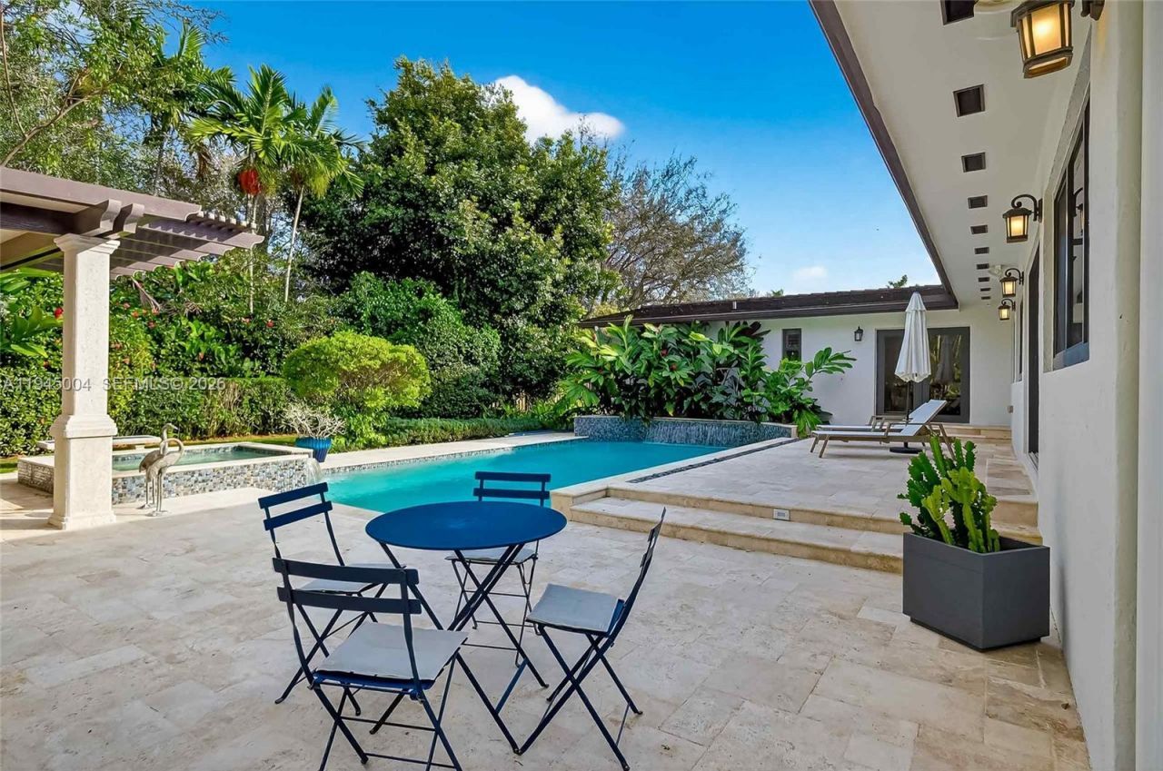 13945 Cartee Rd, Palmetto Bay, FL 33158 Photo