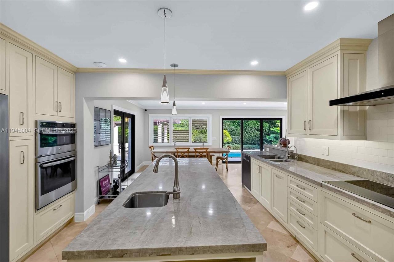 13945 Cartee Rd, Palmetto Bay, FL 33158 Photo