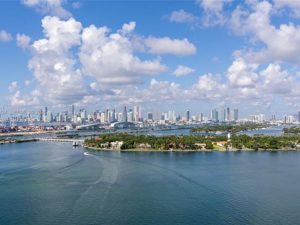 540 West Ave , Unit 2311, Miami Beach, FL 33139