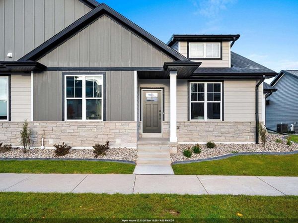 2878 HOWARD, Howard, WI 54313