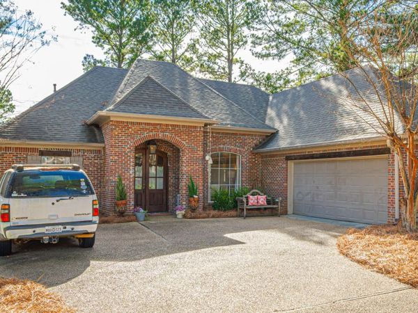 1241 Woodberry Drive, Madison, MS 39110