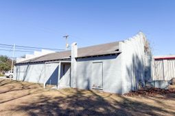 723 S Jefferies Boulevard  photo 4