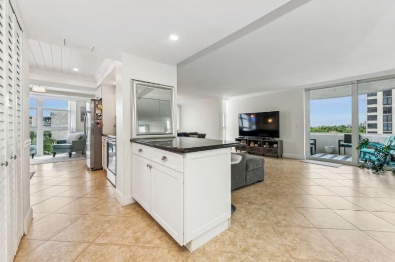 2200 S Ocean Boulevard, Unit 707, Delray Beach, FL 33483 Photo