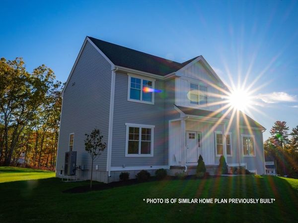 10 Mechanic St, Upton, MA 01568