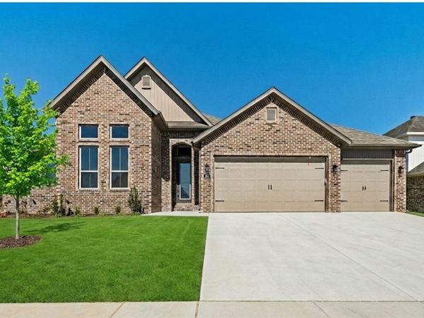 1341 Greyback Lane, Centerton, AR 72719