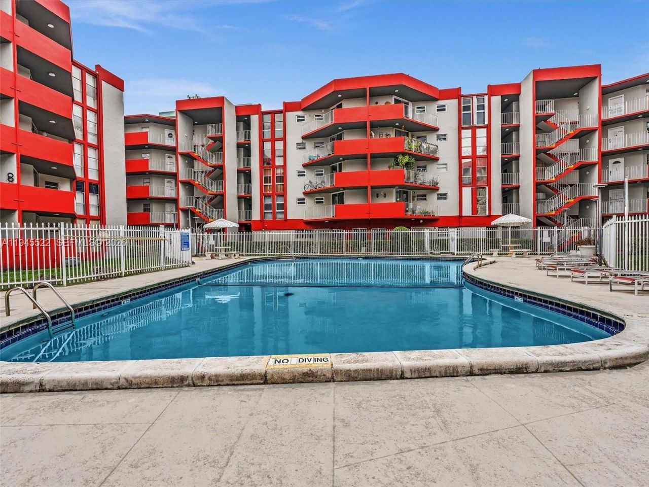 1750 W 46th St , Unit 404, Hialeah, FL 33012 Photo