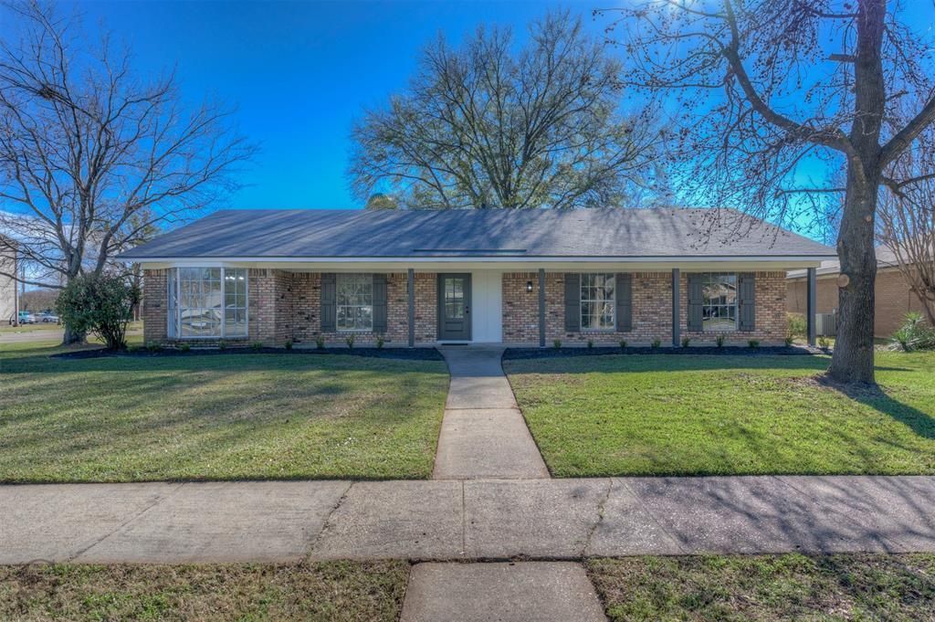 401 Plaza Circle, Bossier City, LA 71111 Main Photo