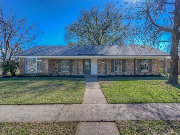 401 Plaza Circle, Bossier City, LA 71111