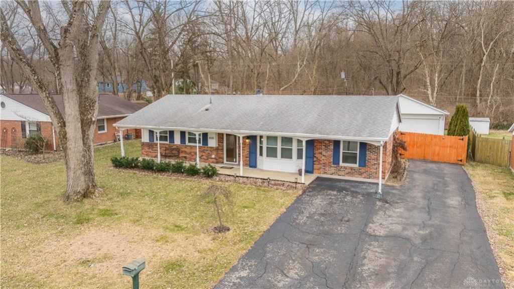 8519 Elmway Drive, Dayton, OH 45415 Main Photo
