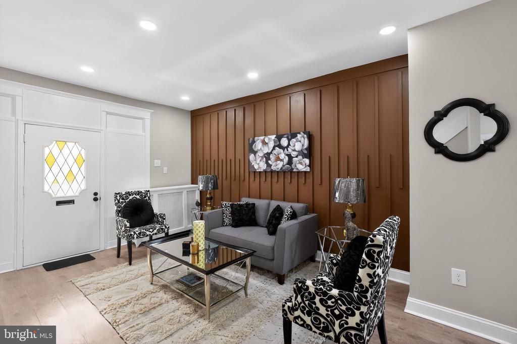 317 E Rockland Street, Philadelphia, PA 19120 Main Photo