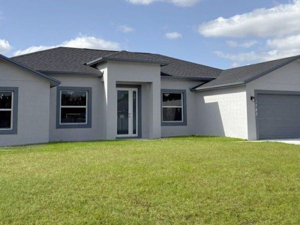 1782 Hallendale Avenue SW, Palm Bay, FL 32908