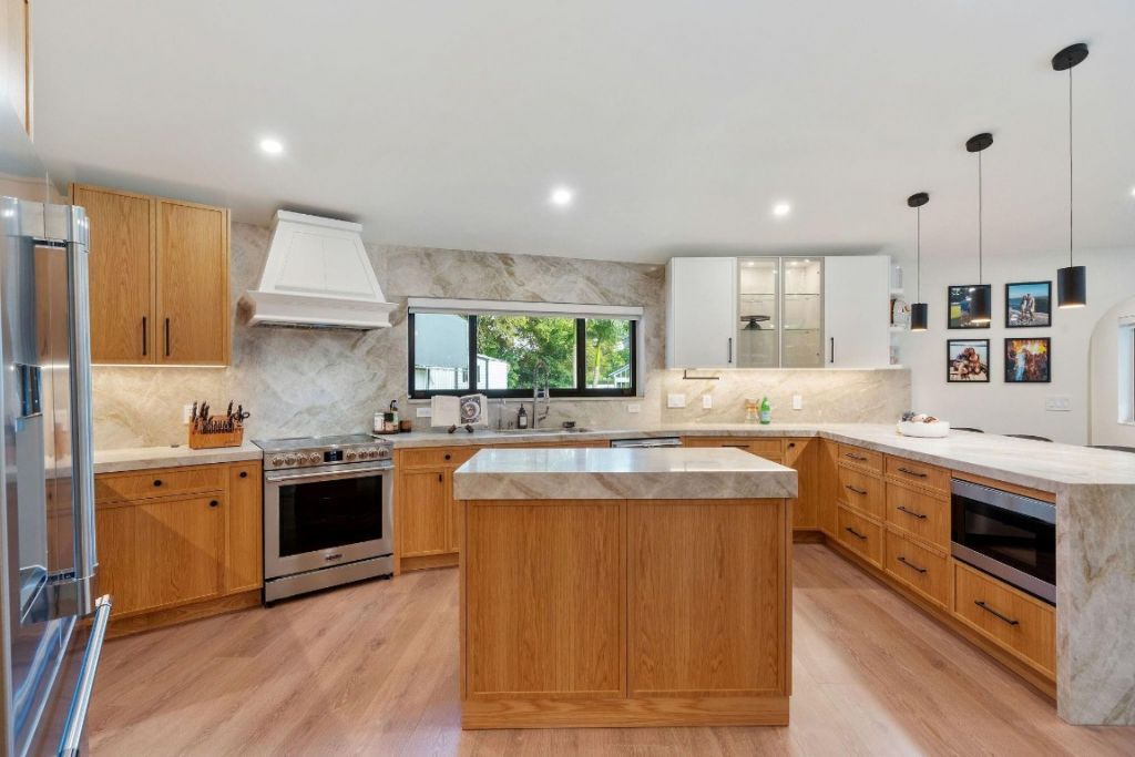 700 S Old Nob Hill Road, Plantation, FL 33324 Photo