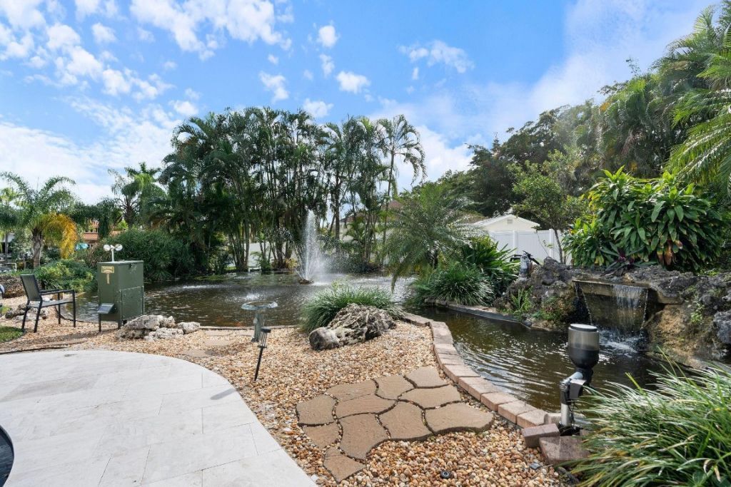 700 S Old Nob Hill Road, Plantation, FL 33324 Photo